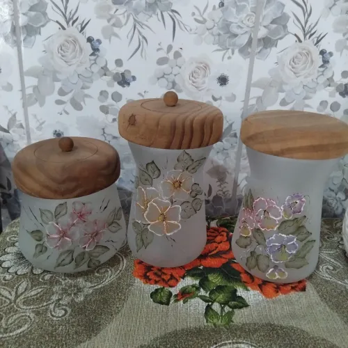 3 potes de vidro pintado a mão