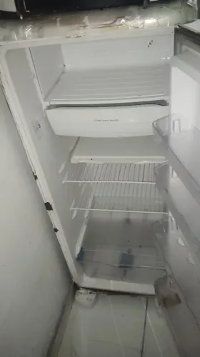 Refrigerador com gelo