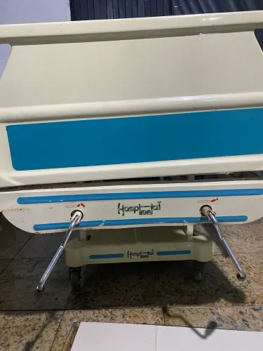 Cama hospitalar hospimetal