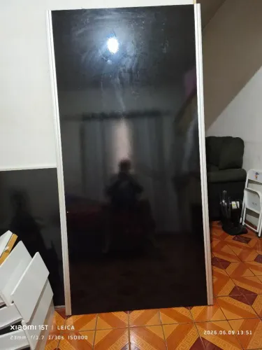 Vendo Guarda roupa 2 Portas e 4 gavetas