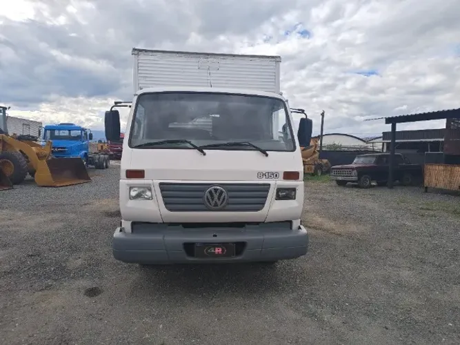Volkswagen 8.150 baú