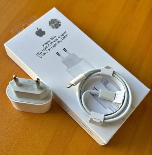 Carregador de iPhone original turbo 20w 14 12 13 11 Entrego