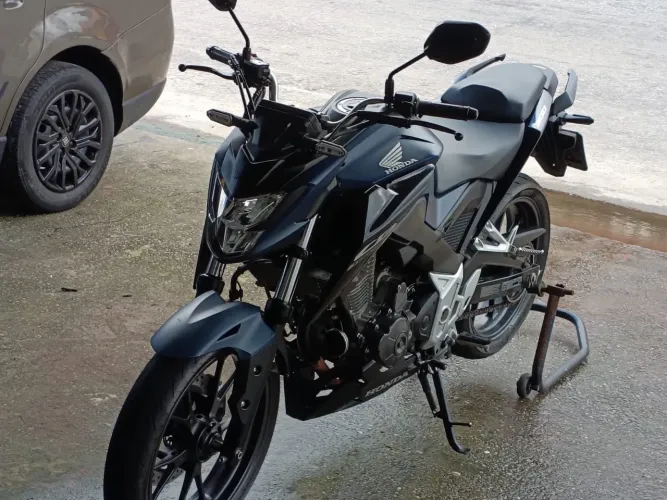 Moto Cb twister abs