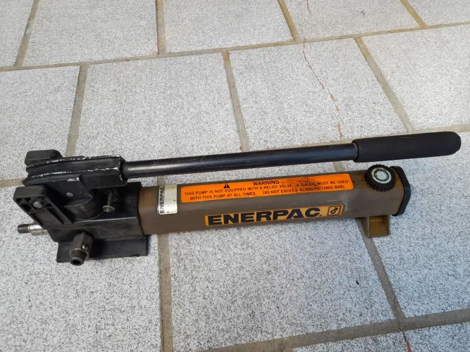 Bomba de alta pressão enerpak modelo 2282 