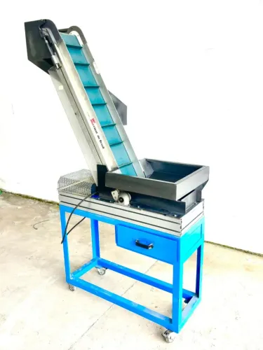 Esteira transportadora de elevação 1,30m x 25 cm