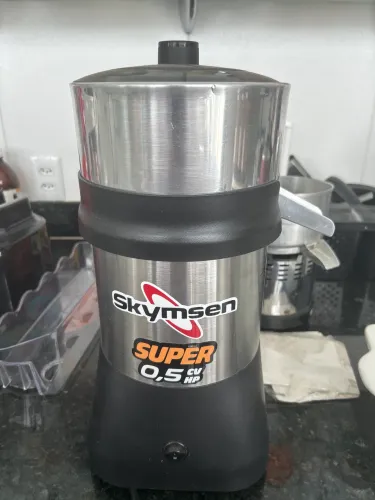 Vendo espremedor de laranja industrial