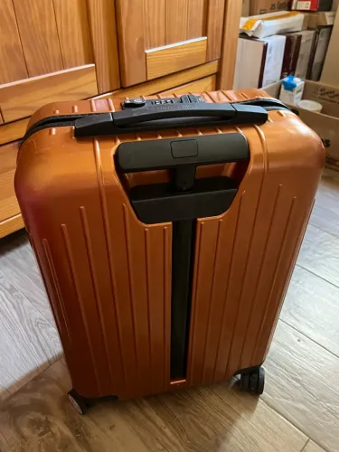 Mala de cabine Rimowa modelo Salsa