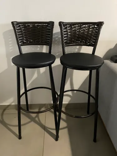 Duas banquetas bistrô