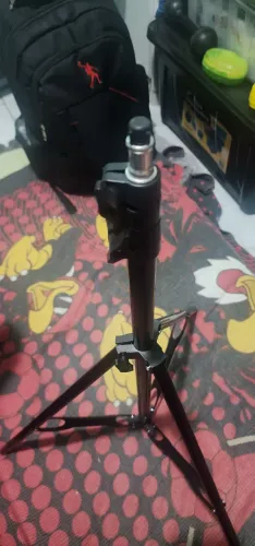 Pedestal para projetor ou camera