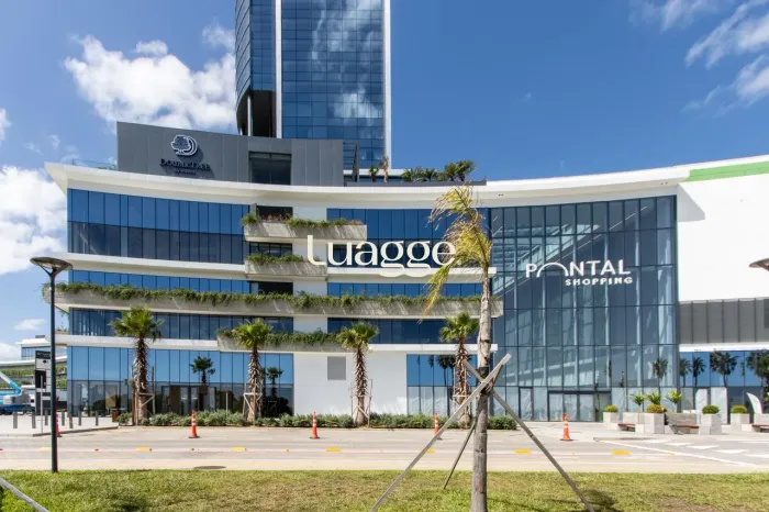 Excelente oportunidade de investimento! Sala comercial nova e moderna, localizad