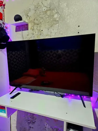 Smart TV Samsung 43" Crystal UHD 4K UN43CU7700G - Com defeito