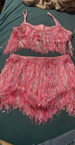 Conjunto rosa brilhante