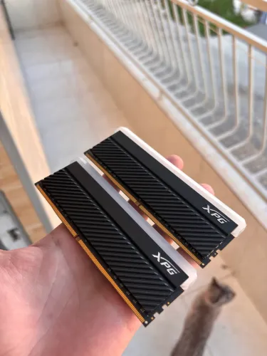 Kit duas memórias RAM Xpg Spectrix D35G RGB 8GB 3600mhz DDR4