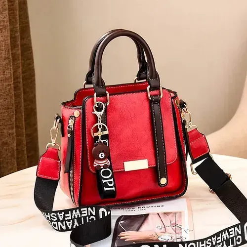 Bolsa Feminina com Alça