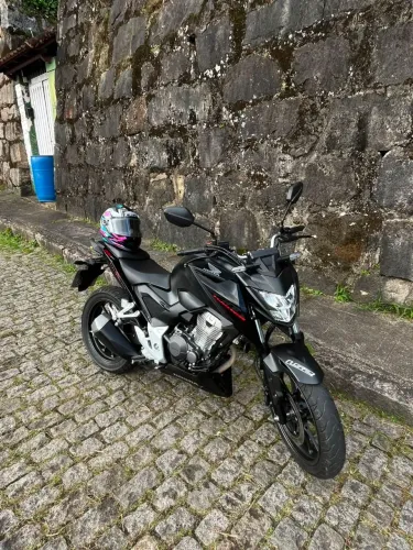 CB Twister 300f