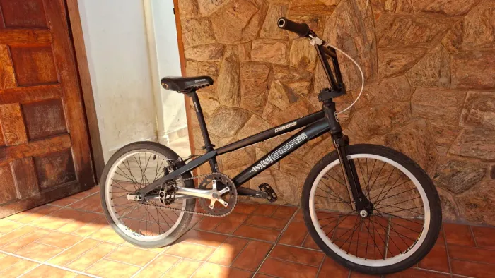 Bicicleta gios bmx