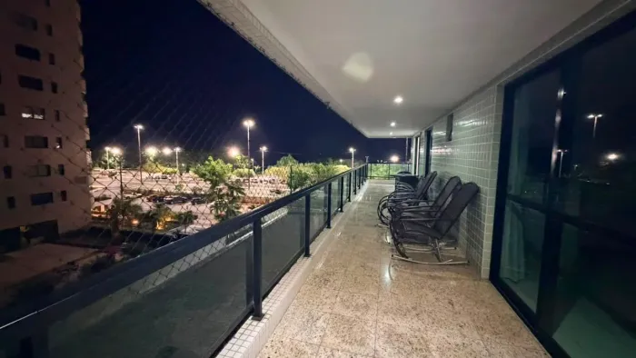 Apartamento no Edifício Castelli c/ 3 suítes + escritório para alugar - Ponta Negra