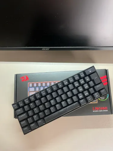 ? TECLADO MECÂNICO REDRAGON LAKSHMI - SWITCH MARROM