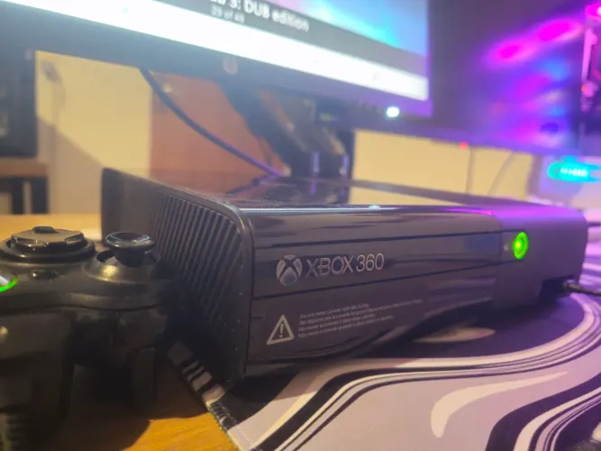 Xbox 360 | HD 320gb com 49 jogos 