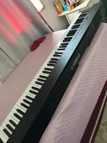Vendo piano digital