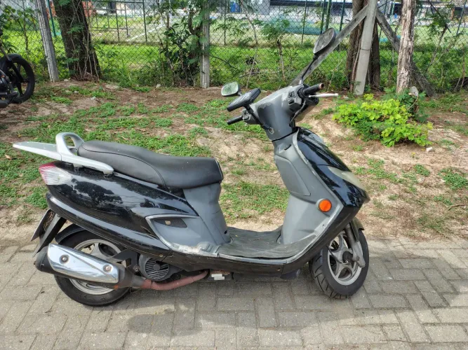 Suzuki Burgman 125 