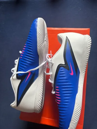 Chuteira nike phantom club nova
