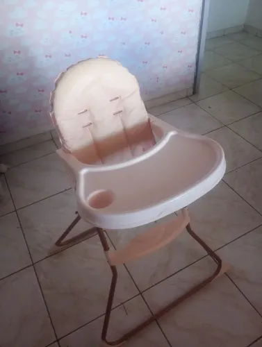 Cadeira de alimentação de bebê