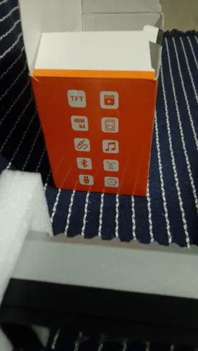 Rádio multimídia na caixa completo