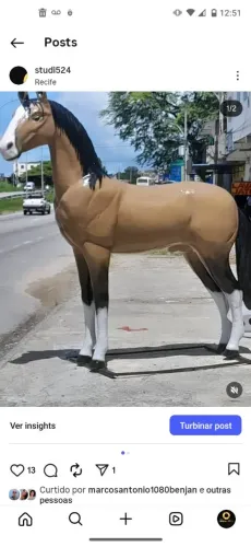 Escultura em fibra de vidro de cavalo tamanho real 