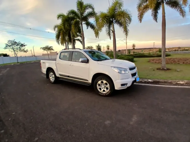 Chevrolet S10 Pick-up LTZ 2.8 TDI 4X4 CD Dies.aut 2015