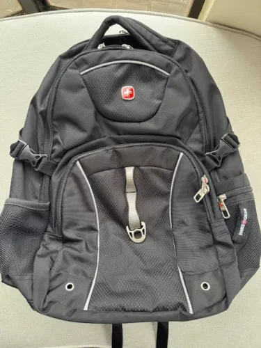Mochila Swissgear 1271 Scansmart Laptop Backpack (Usado)