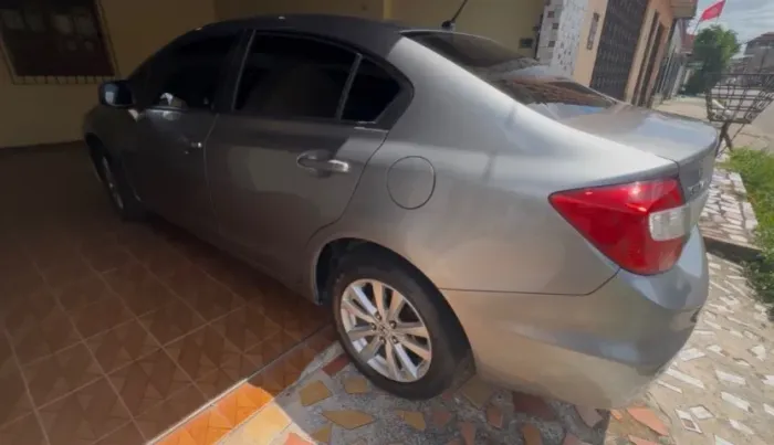 Honda Civic Sedan LXS 1.8/1.8 Flex 16V Aut. 4P 2013
