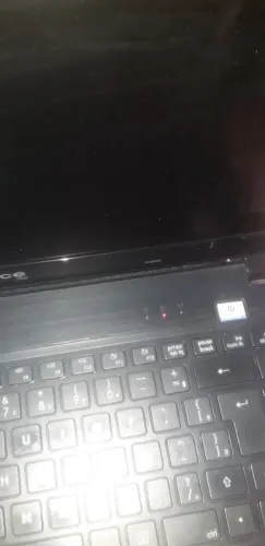 Vendo dois notebooks com defeitos leia a descrição