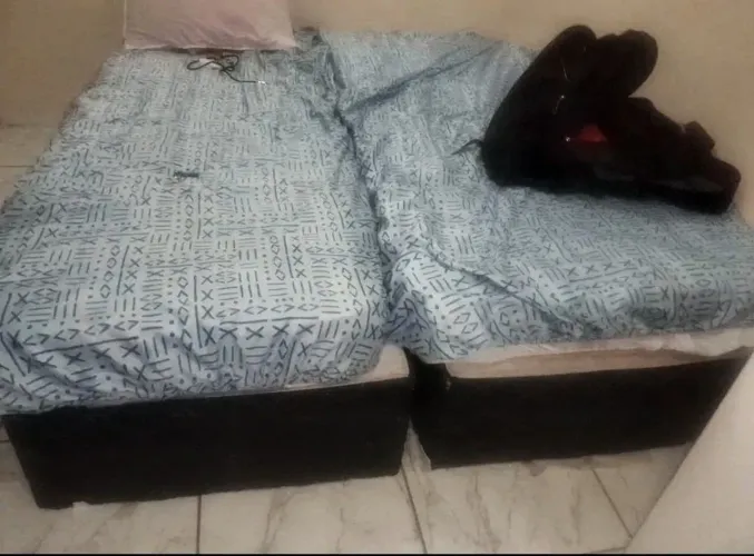 Vendo Geladeira Consul + 2 Camas Box de Solteiro (que formam Casal) - Motivo Mudança!