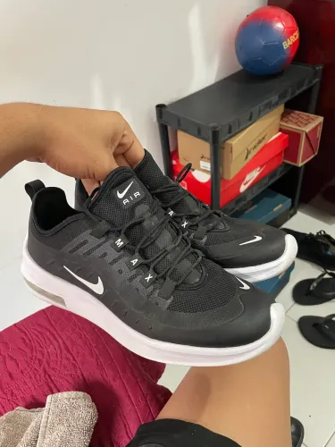 Tênis Nike Air Max Axis (42)