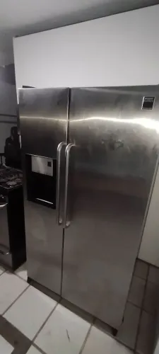 Vendo geladeira e fogão Frigidaire Gallery com defeito 