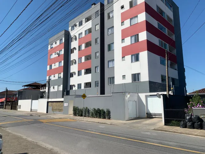 Alugo apartamento Aventureiro 