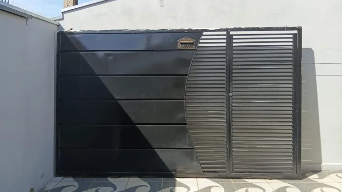 Portão deslizante L 3.30 ALTURA 2.0