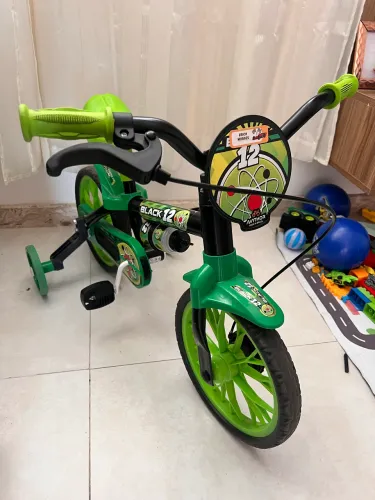 Bicicleta Aro 12 Black Nathor a Partir de 3 Anos com Rodinhas