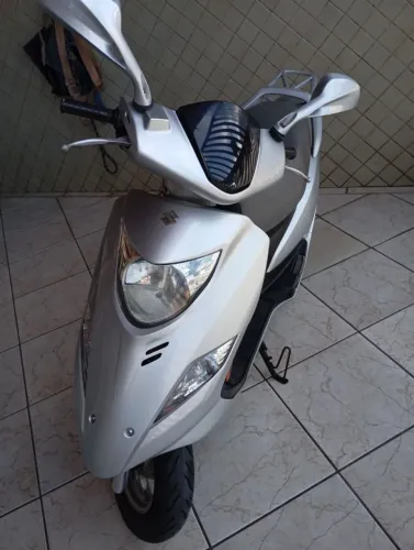 Suzuki Burgman 