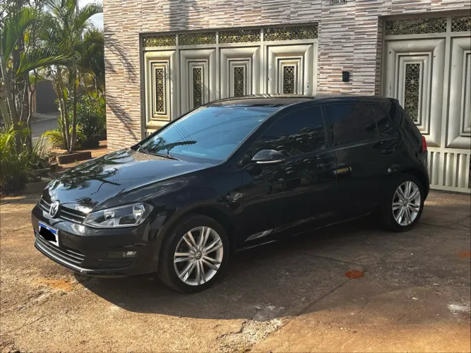 Volkswagen Golf Comfortline 1.0 TSI Total Flex Mec. 2017