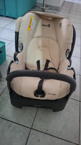 Bebê conforto 