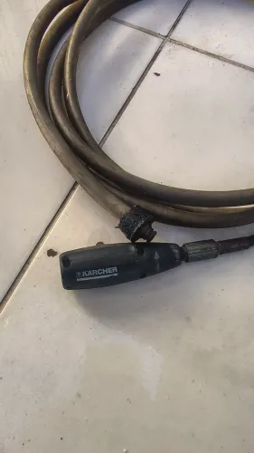 Mangueira com ponteira pra lava jato Karcher.