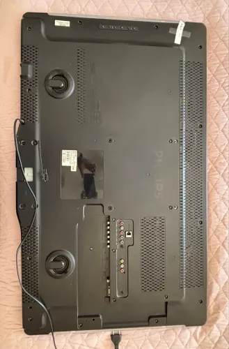 Tv Philips *PARA RETIRAR PEÇAS*