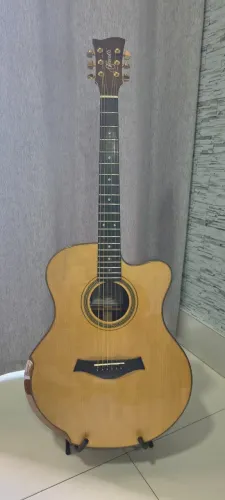 Violão Venutti Grand Auditorium - venda ou troca - R$19500