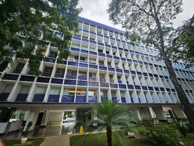 ASA SUL SQS 106 / 142mts / 3 QUARTOS / REFORMADO