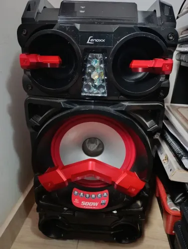Caixa de som Lenoxx 500w com rodinhas 