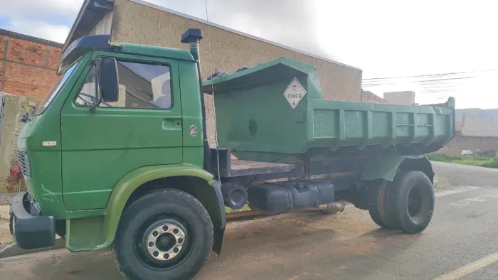 CAMINHÃO TOCO BASCULANTE VW