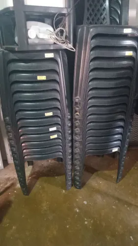 Conjuntos mesas e cadeiras plástico comercial
