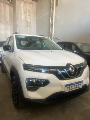 Alugo carro elétrico